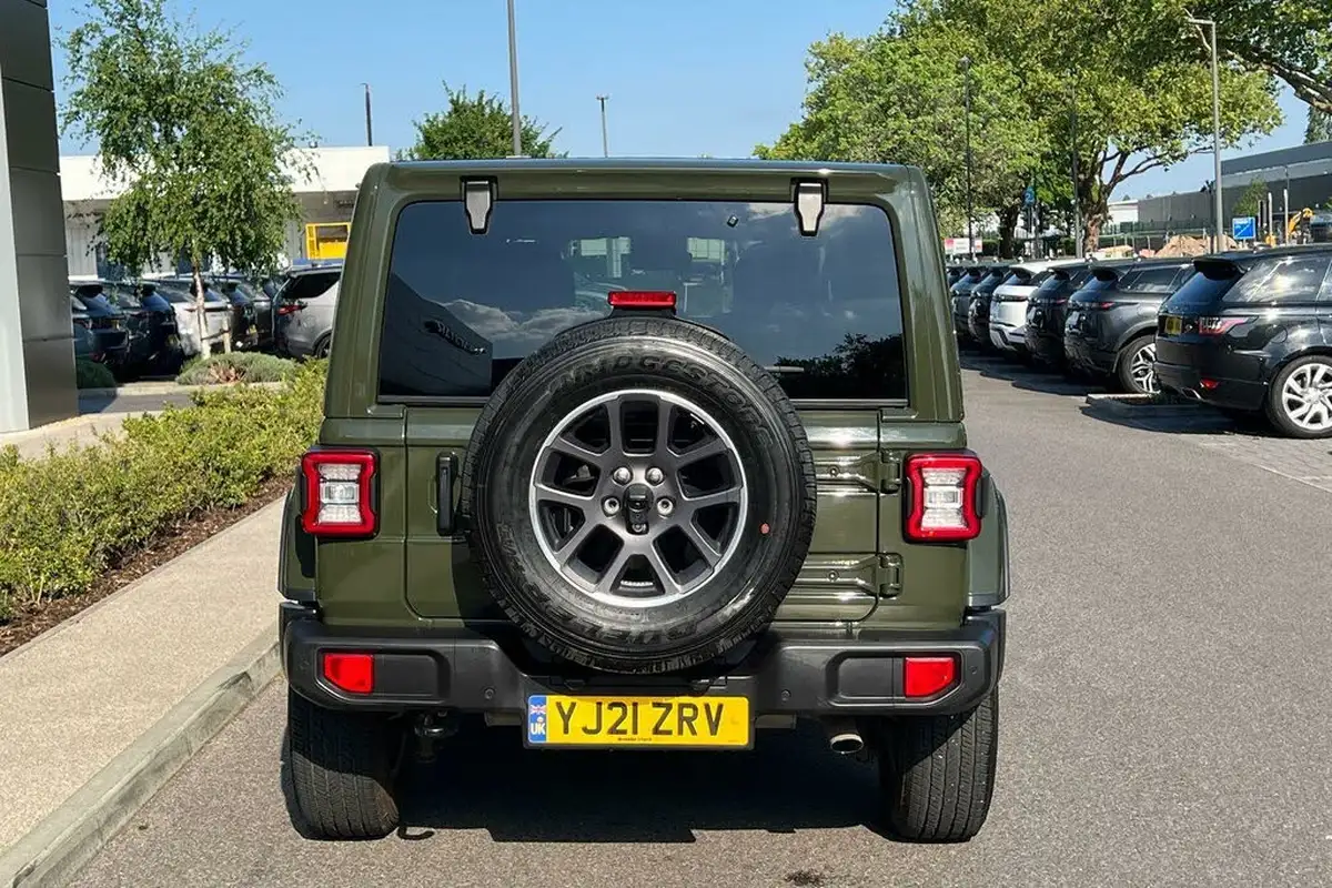 2021-jeep-wrangler-20-gme-80th-anniversary-5d-big-10