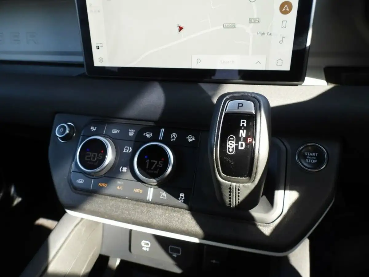 2023-land-rover-110-defender-30-d250-x-dynamic-s-big-42