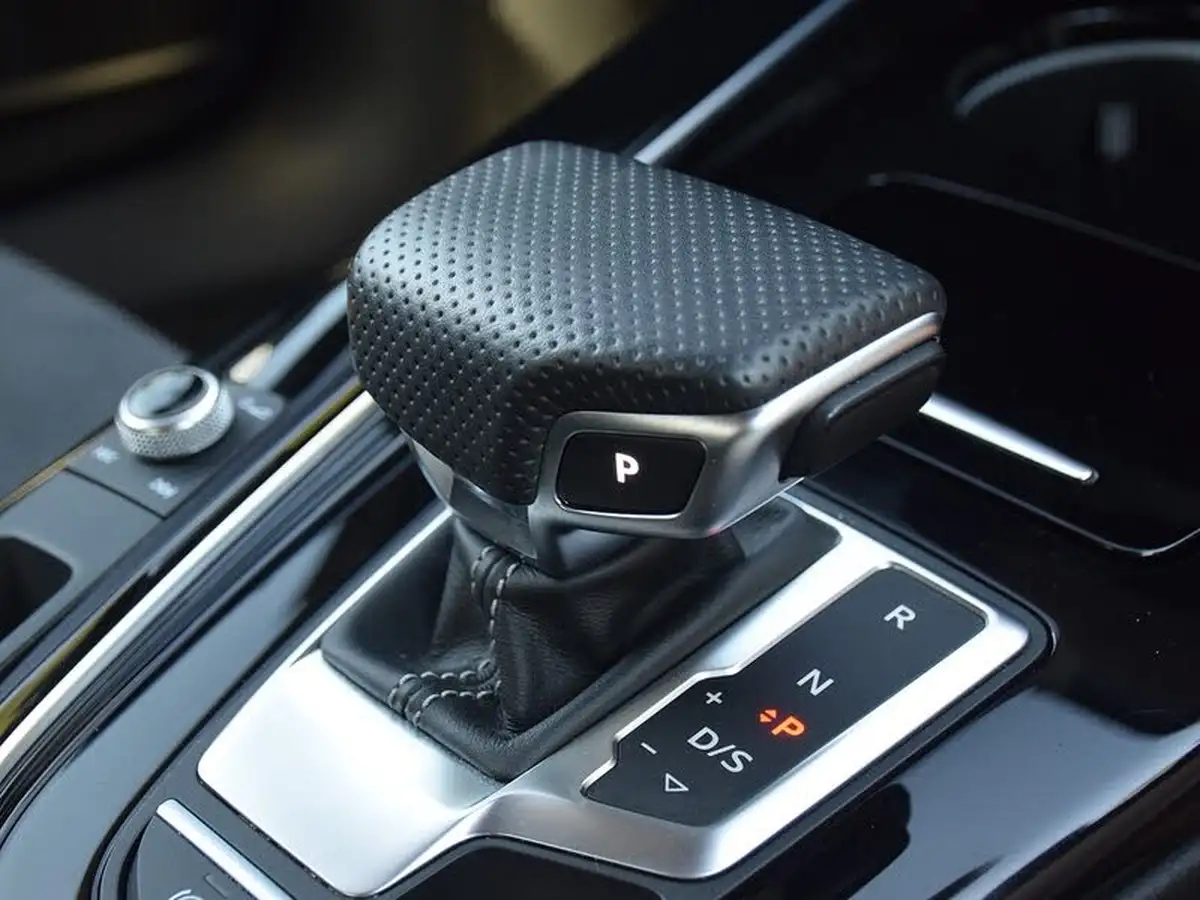2023-audi-a4-20-40-tdi-black-edition-big-26