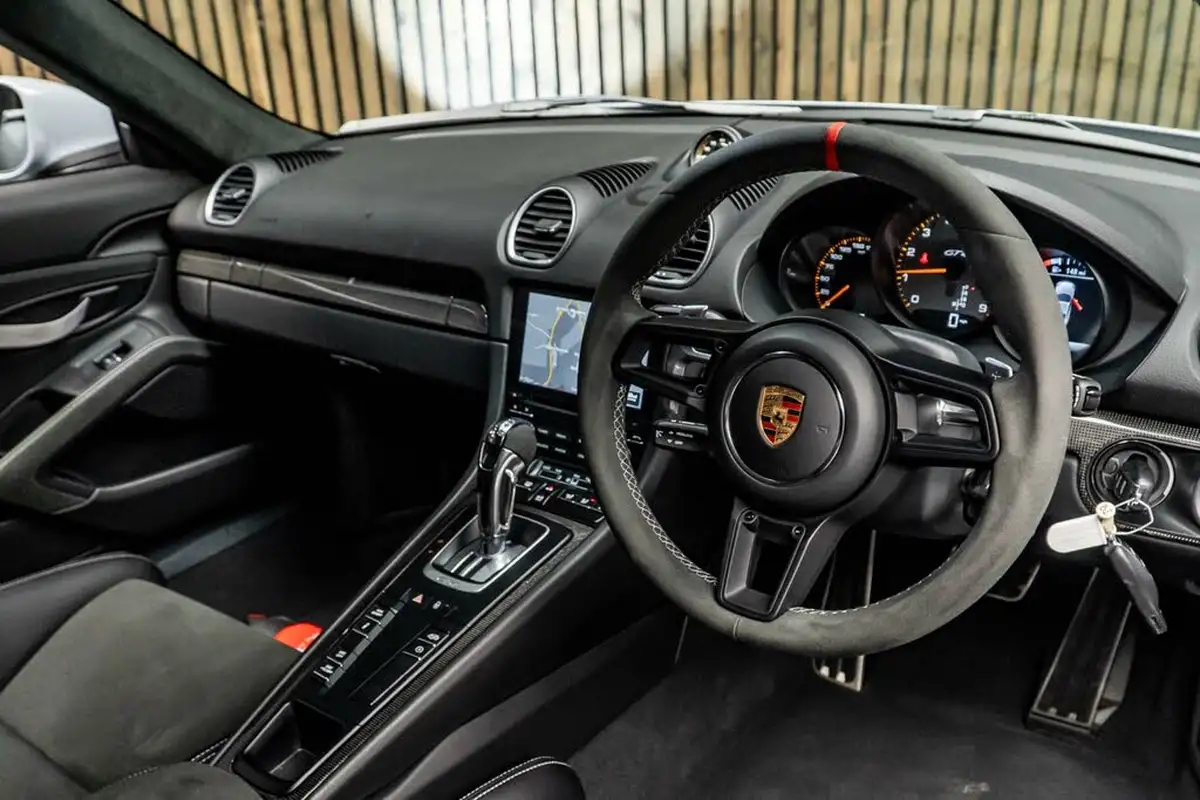 2023-porsche-cayman-718-40-cayman-gt4-pdk-big-22