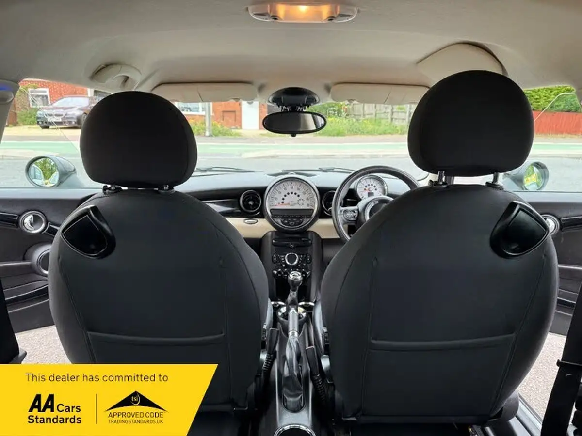 2013-mini-cooper-16-cooper-122bhp-sport-chili-hatchback-3d-big-13