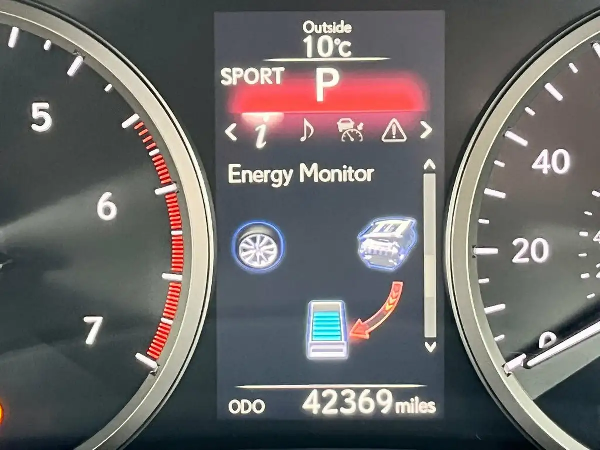 2015-lexus-nx-300h-25-luxury-197bhp-big-22