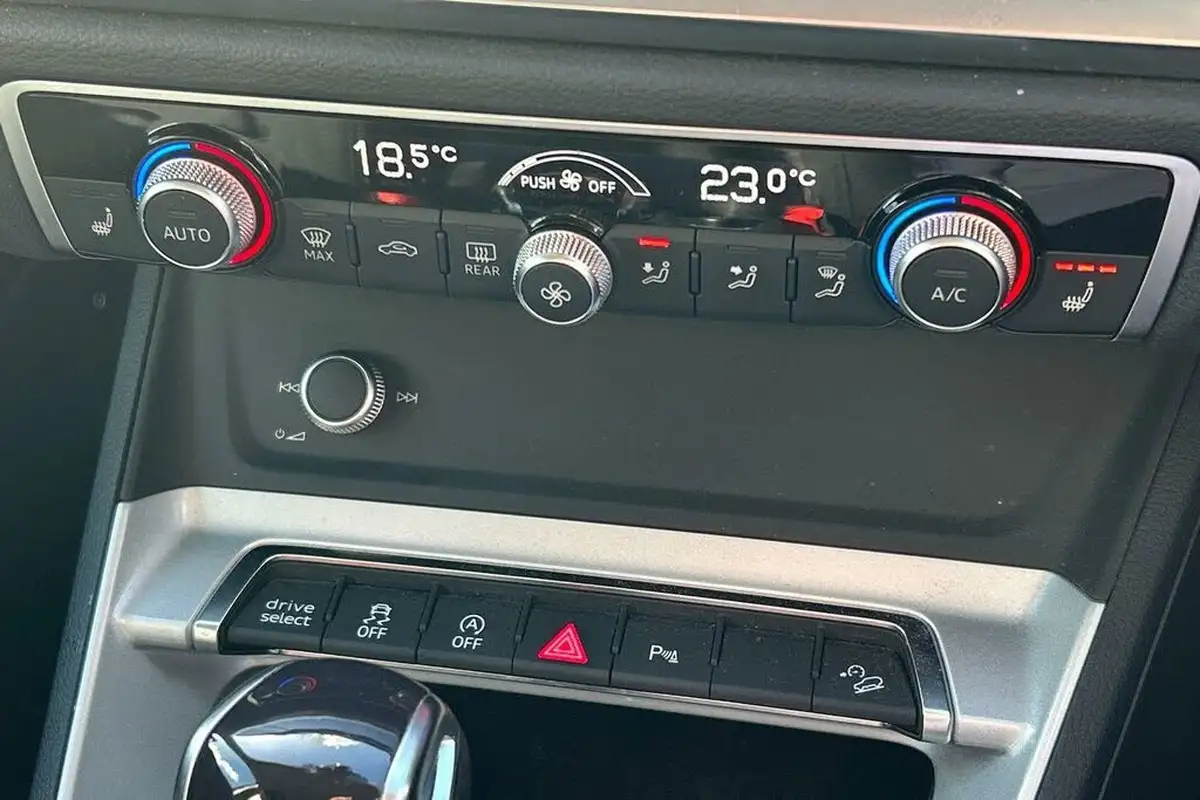 2022-audi-q3-15-35-tfsi-technik-cod-s-tronic-big-41
