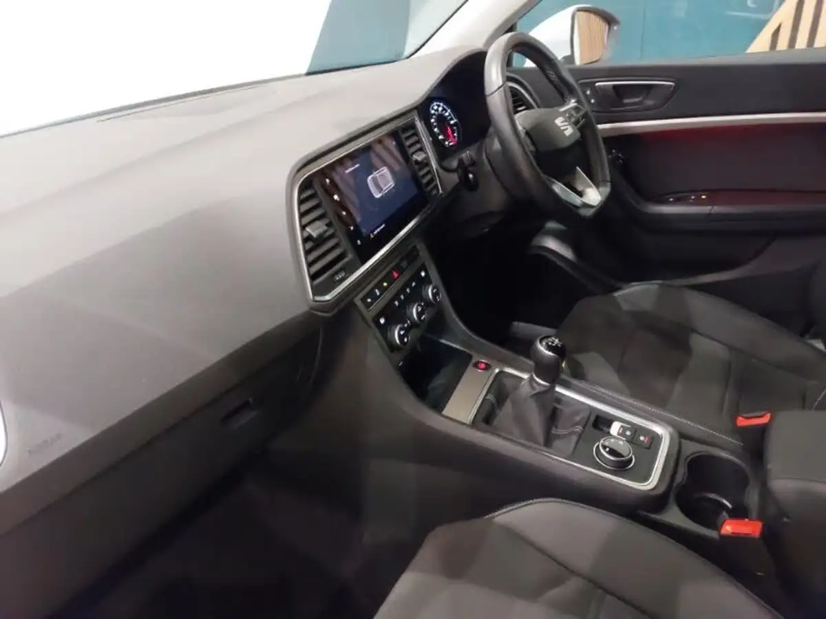2022-seat-ateca-15-ecotsi-xperience-big-4