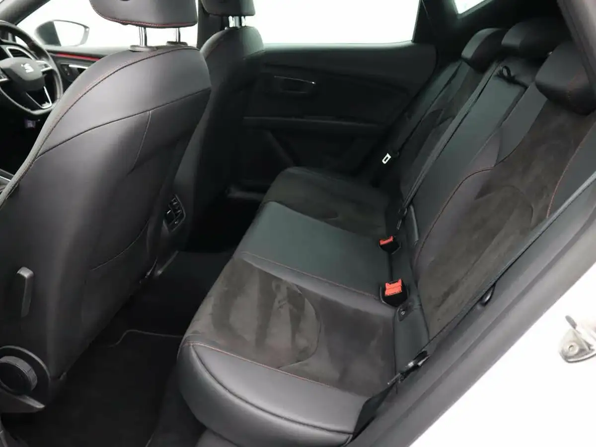 2020-seat-leon-15-tsi-evo-fr-black-edition-150ps-hatchback-dsg-big-27