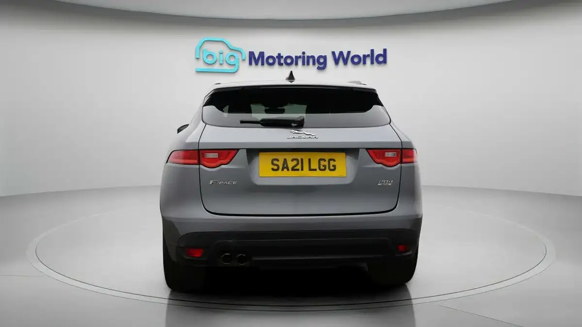 2021-jaguar-f-pace-20-i4d-chequered-flag-180ps-big-6