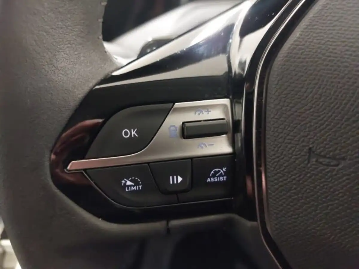 2023-peugeot-408-12-puretech-allure-premium-big-16