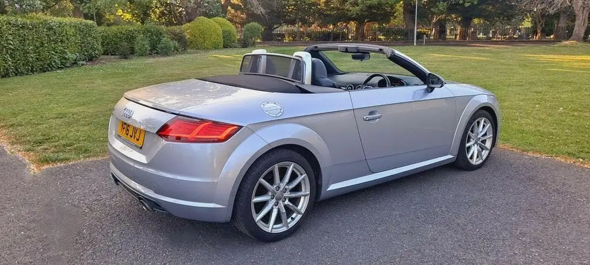 2016-audi-tt-roadster-20td-sport-big-4