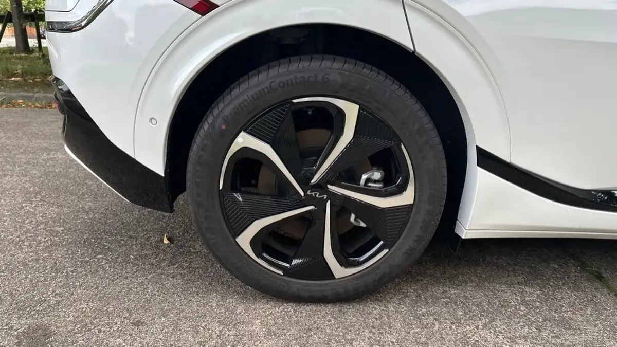 2024-kia-ev6-e-gt-line-s-225bhp-774kwh-lithium-ion-heat-pump-big-17