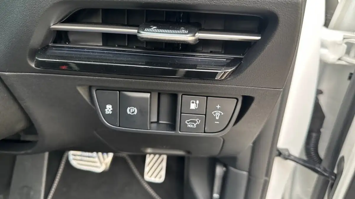 2024-kia-ev6-e-gt-line-s-225bhp-774kwh-lithium-ion-heat-pump-big-41