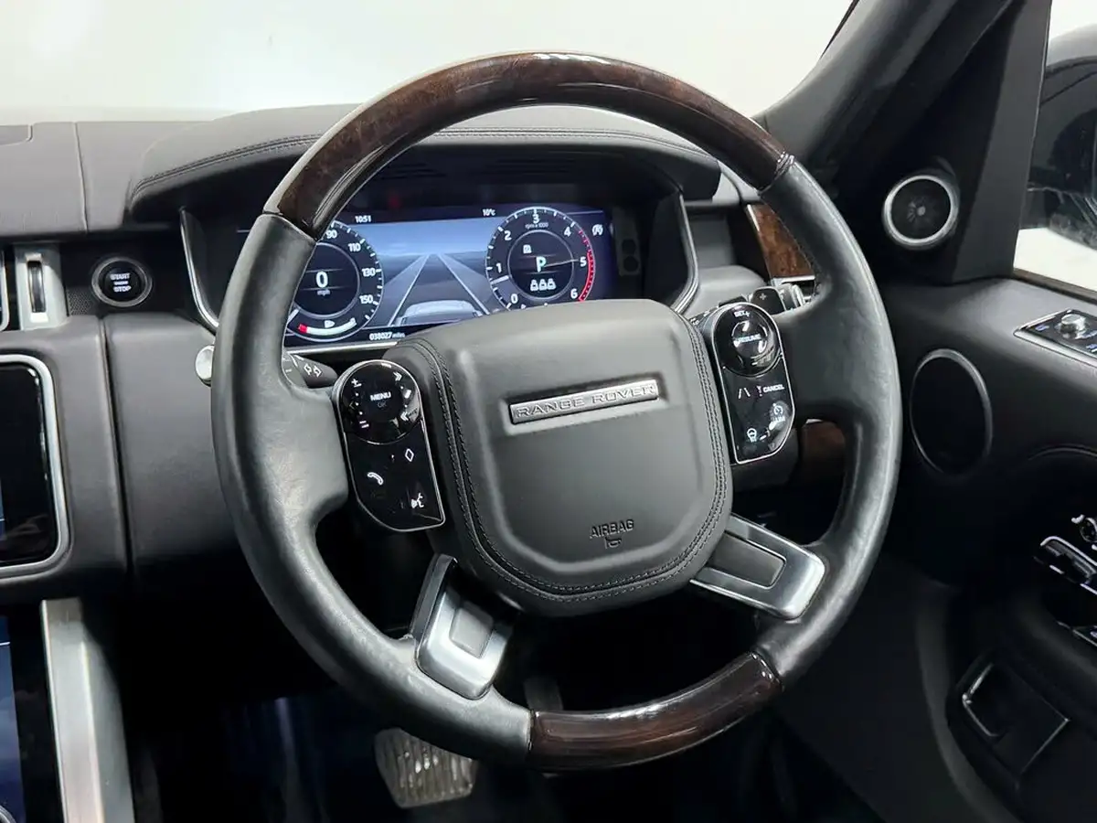 2019-land-rover-range-rover-30-sdv6-vogue-big-35