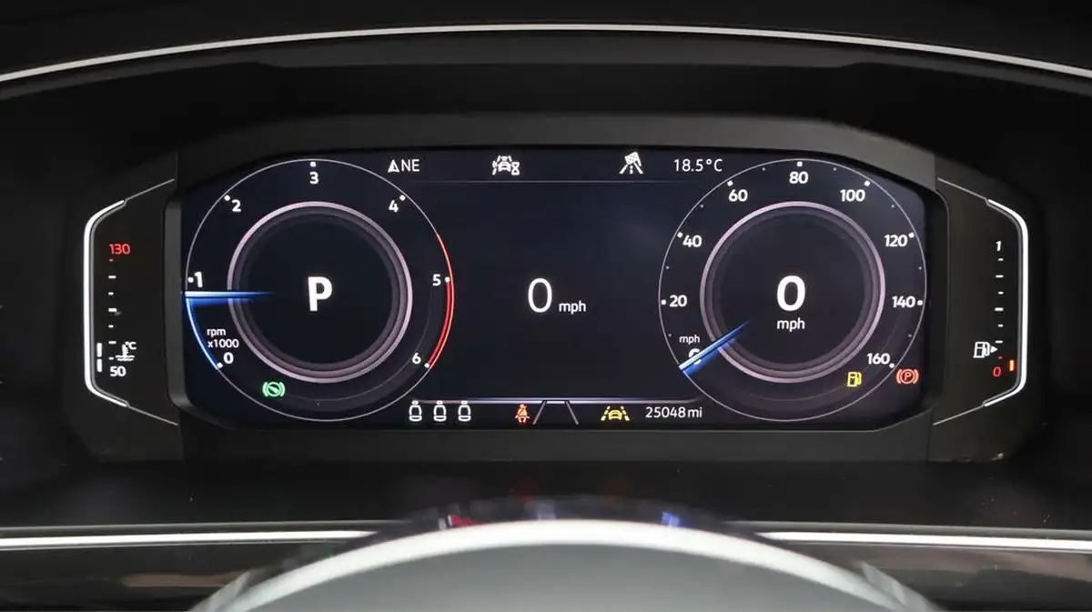 2020-volkswagen-tiguan-20tdi-r-line-tech-150ps-dsg-big-10