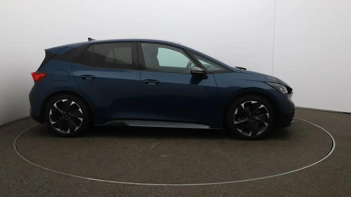 2022-cupra-born-e-v2-204ps-58kwh-big-47