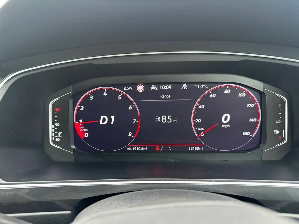 2021-volkswagen-tiguan-big-17