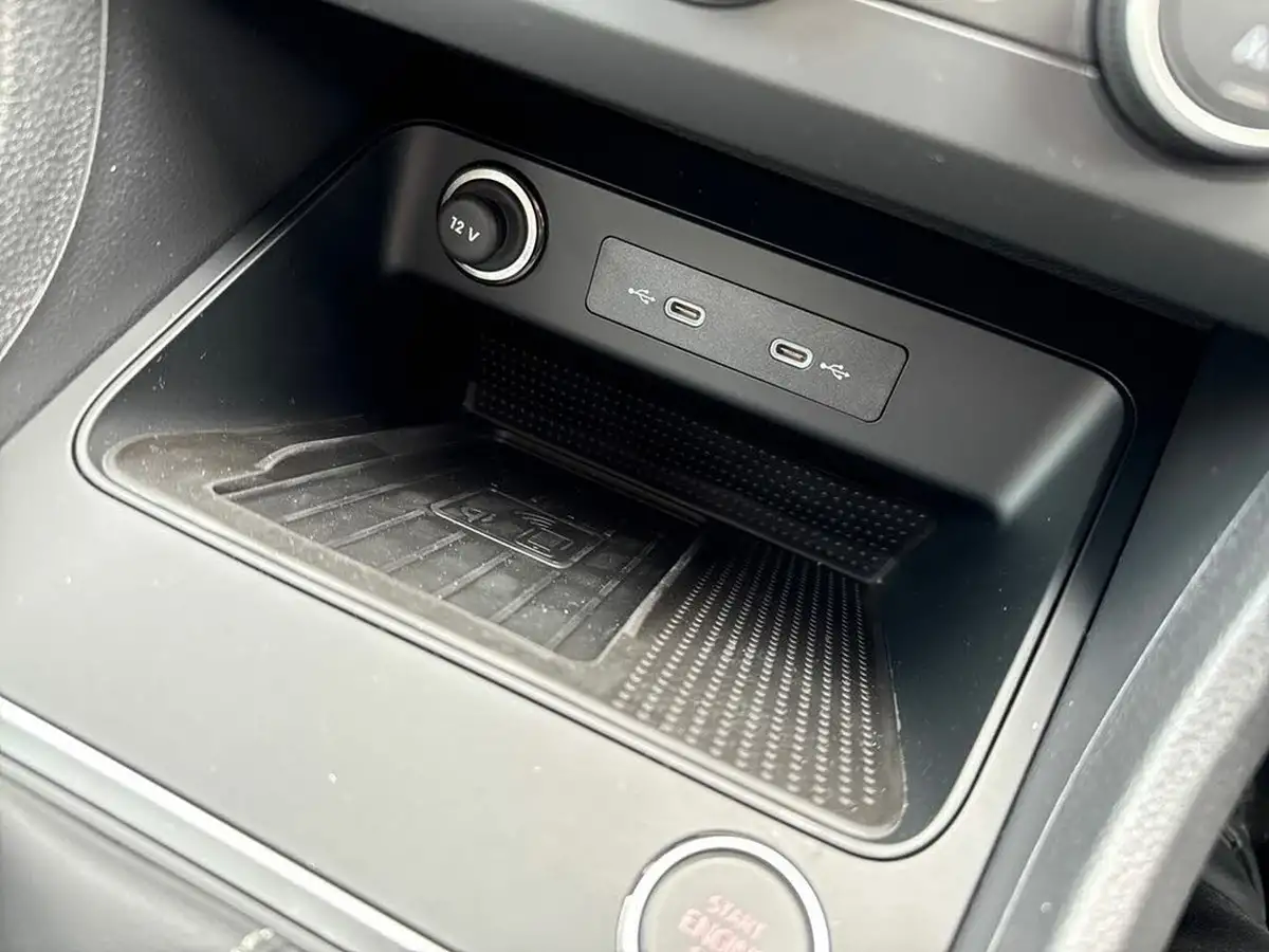 2024-seat-ateca-15-ecotsi-se-technology-dsg-big-24