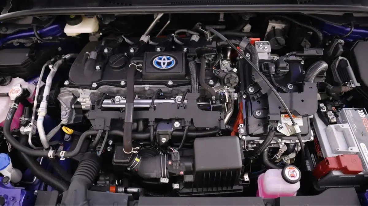 2024-toyota-corolla-18-vvt-i-gr-sport-hatchback-big-19