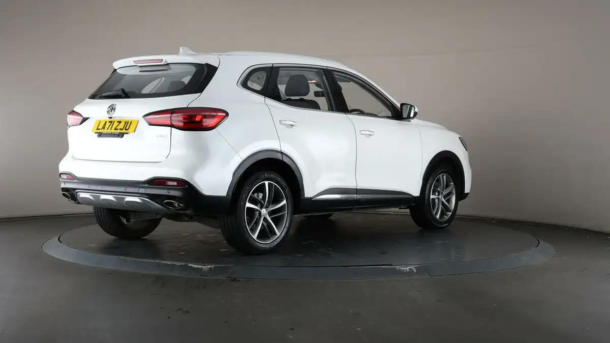 2022-mg-hs-15t-gdi-excite-162ps-big-59