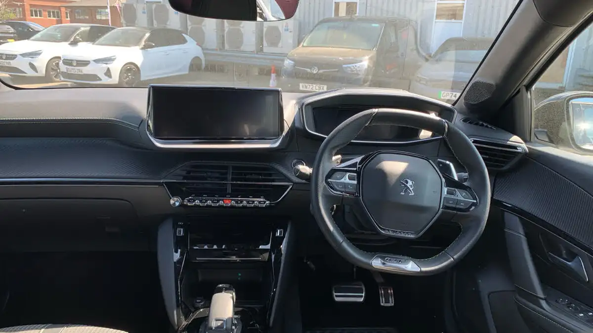 2022-peugeot-208-12-puretech-gt-130bhp-eat8-big-3