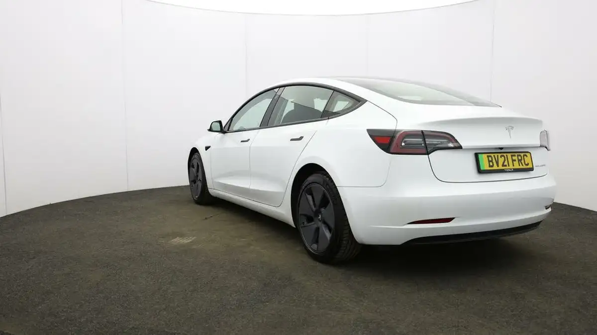 2021-tesla-model-3-e-long-range-4x4-big-36