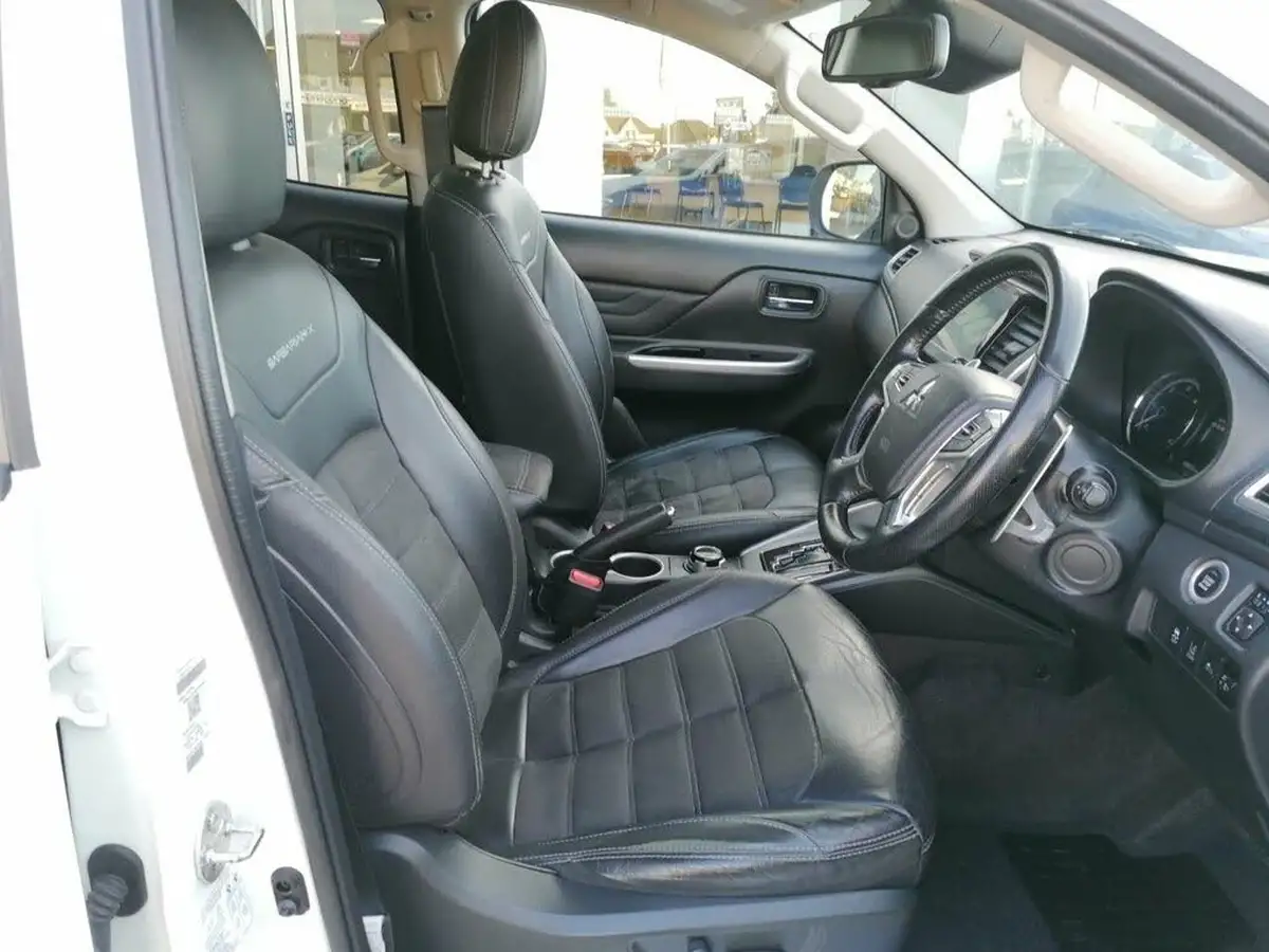 2020-mitsubishi-l200-22di-d-barbarian-x-big-10