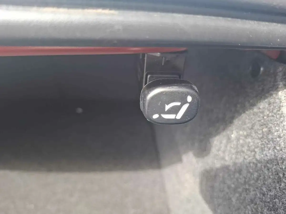 2019-mazda-mazda6-22td-skyactiv-d-gt-sport-nav-saloon-4d-big-17