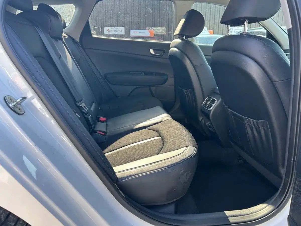 2019-kia-optima-16crdi-3-sportswagon-5d-big-17