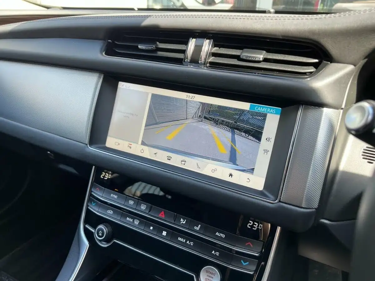 2019-jaguar-xf-20i-portfolio-250ps-sportbrake-5d-big-35