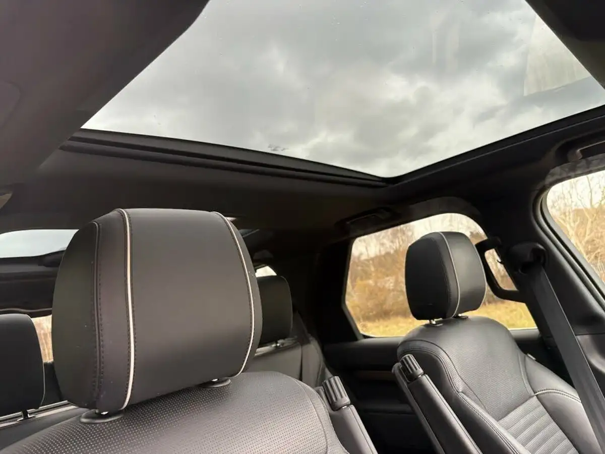 2019-land-rover-discovery-30-sd6-commercial-hse-big-12