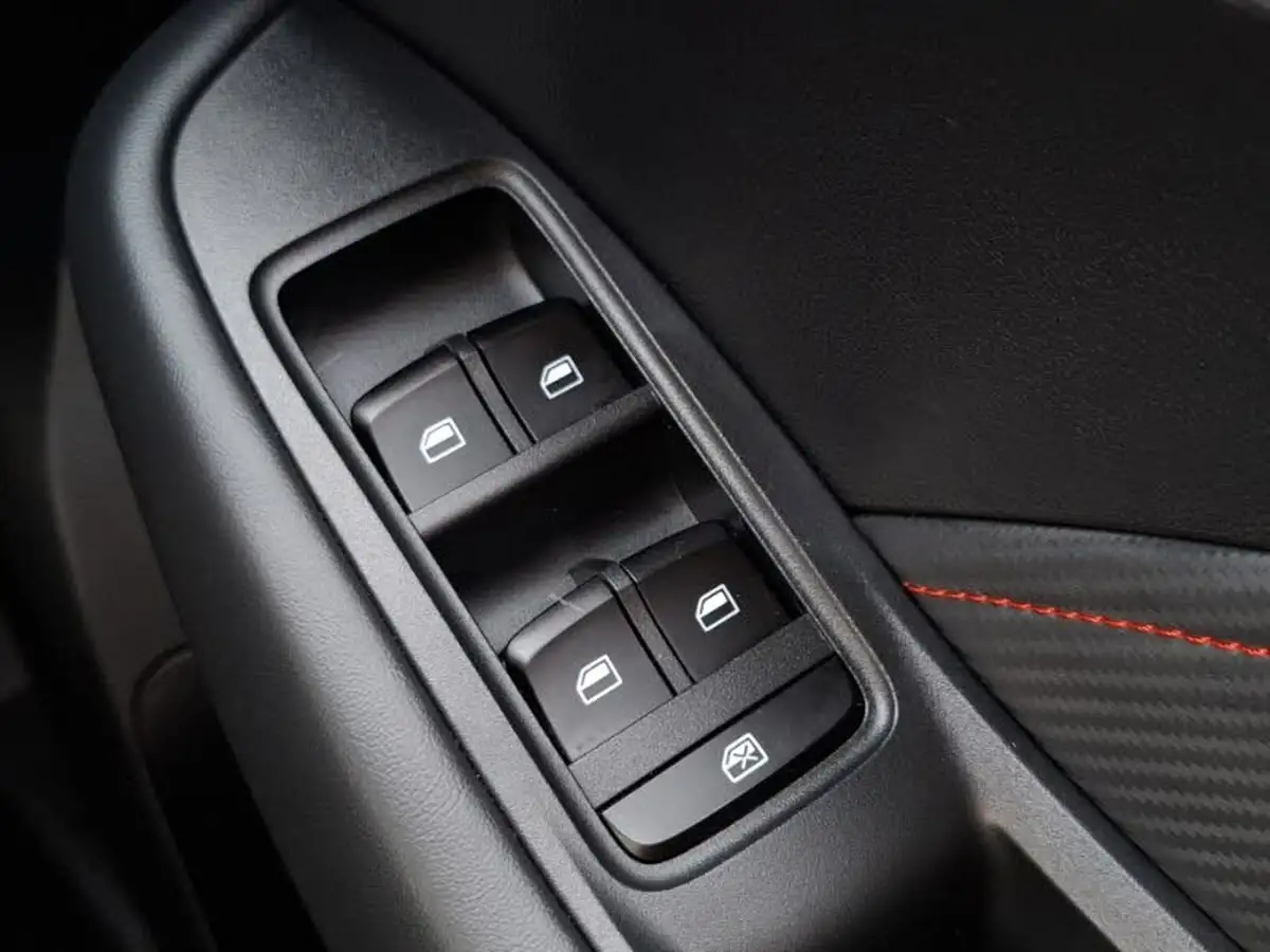 2024-mg-zs-suv-15-vti-tech-exclusive-big-14