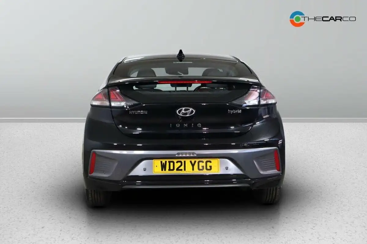 2021-hyundai-ioniq-16-gdi-premium-hybrid-big-5
