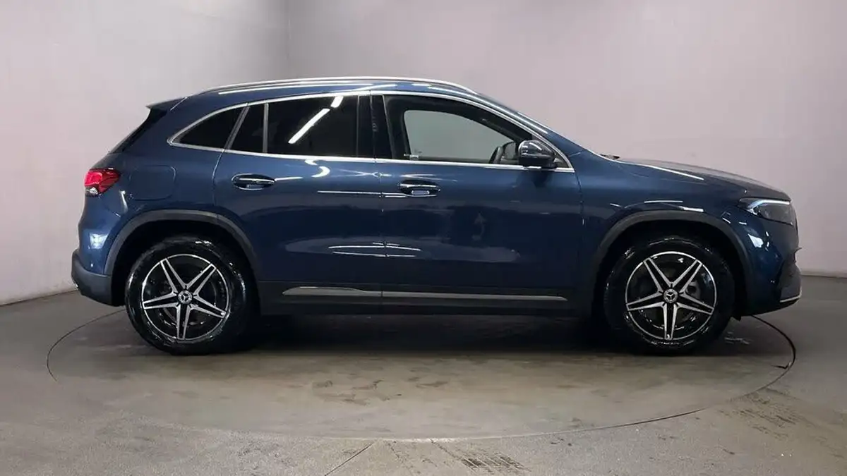 2023-mercedes-benz-eqa-e-eqa-300-amg-line-big-8