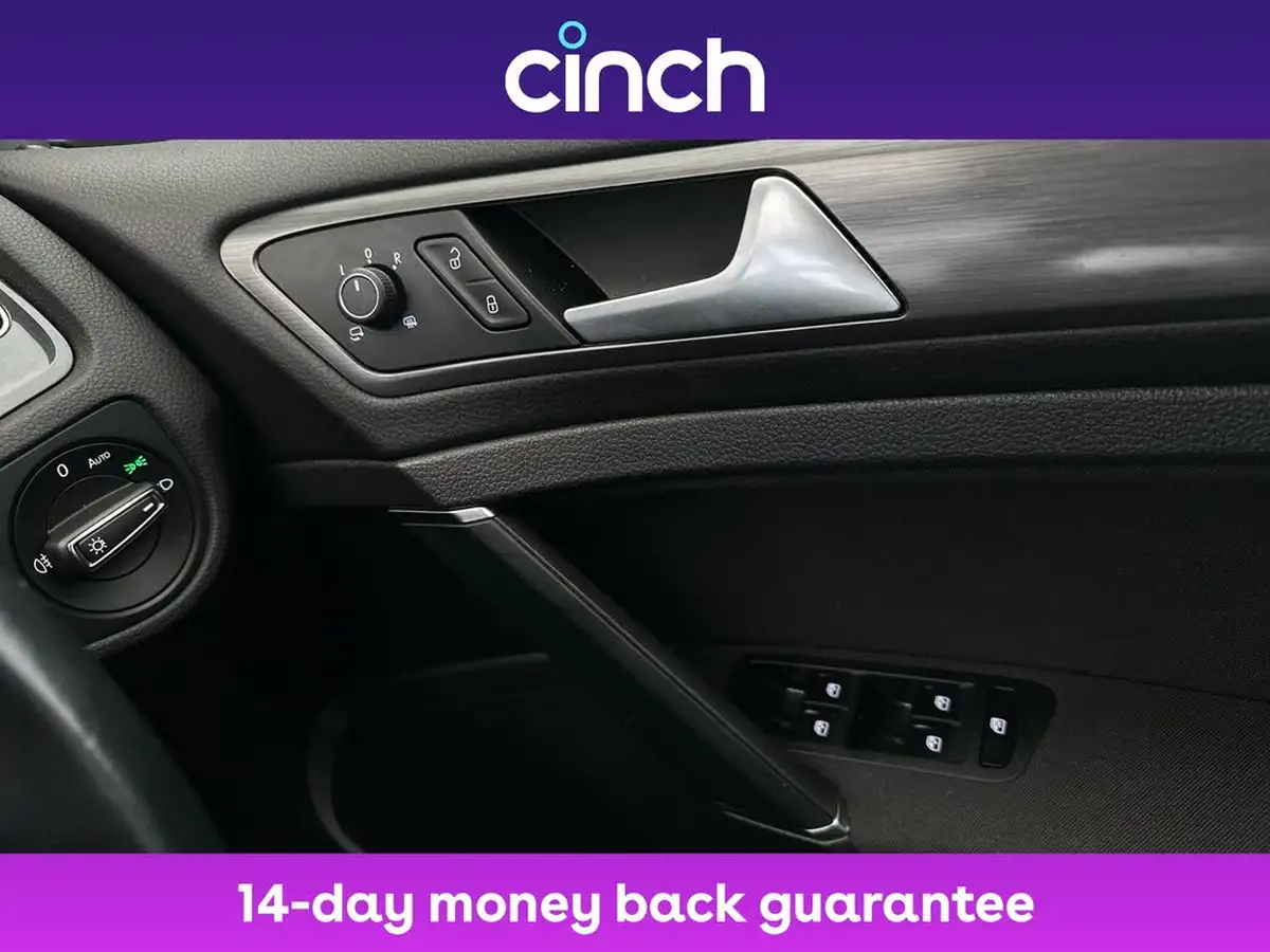 2019-volkswagen-golf-15-tsi-se-nav-130ps-hatchback-5d-dsg-big-22