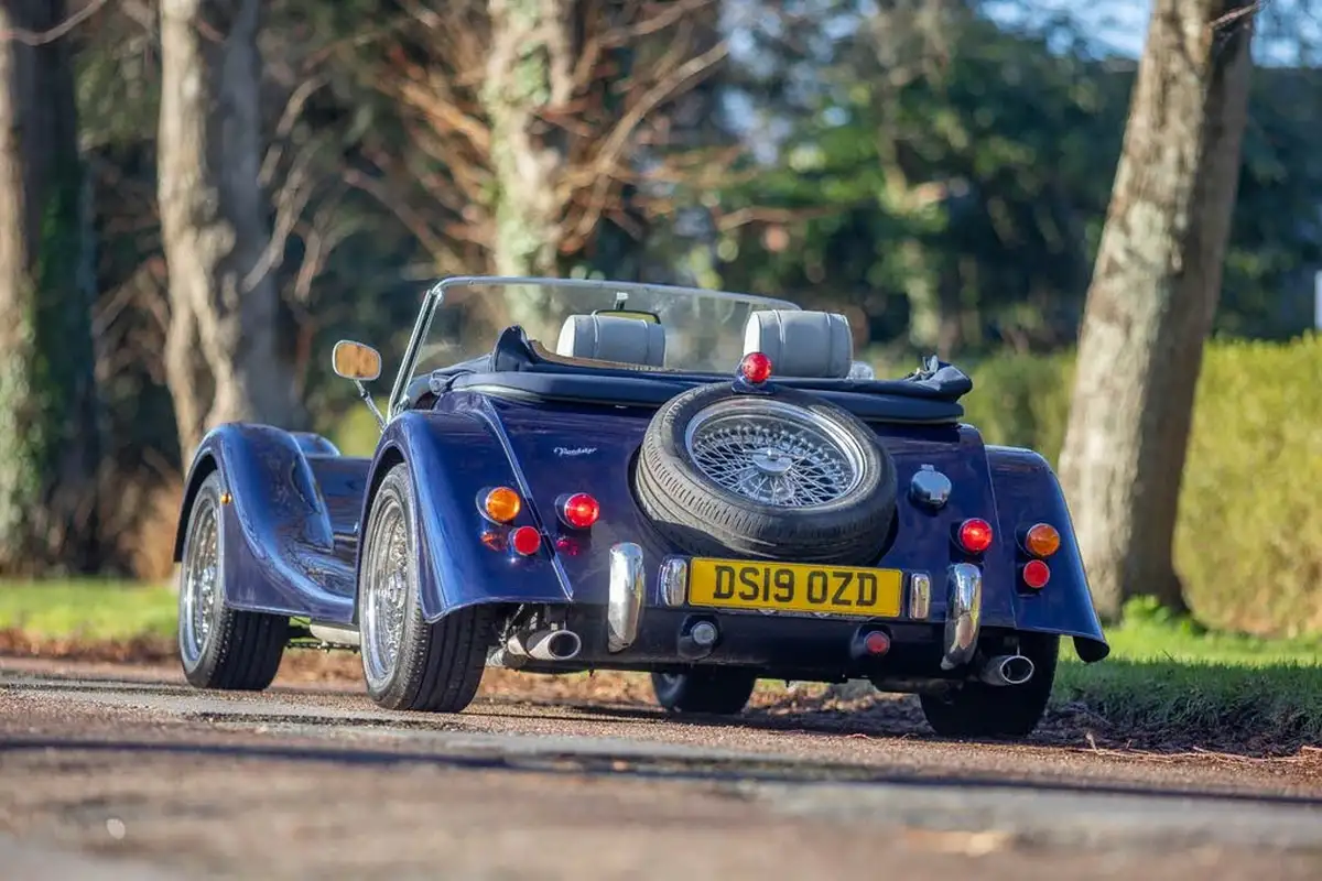 2019-morgan-roadster-37-big-9