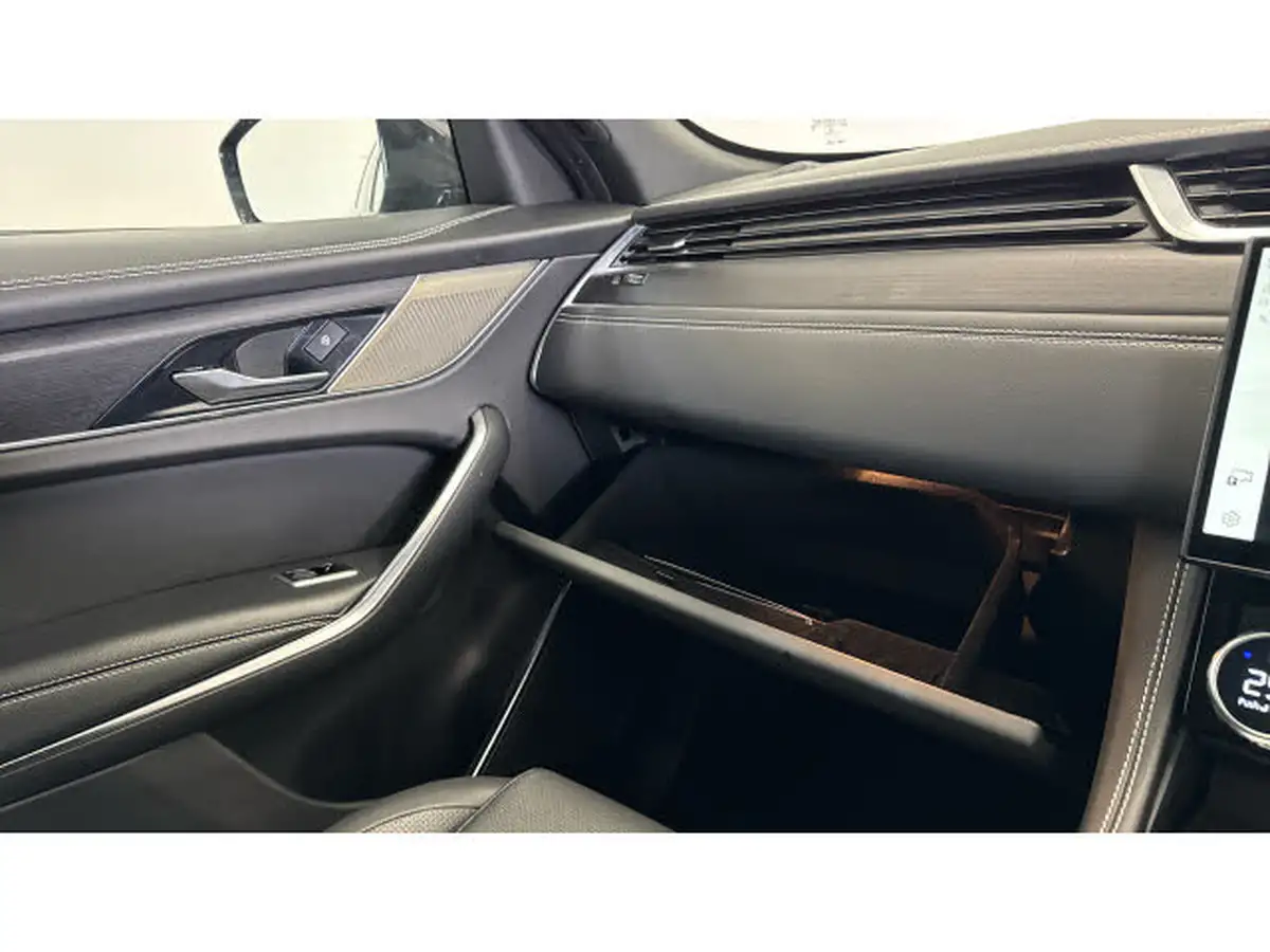 2022-jaguar-f-pace-20-p250-r-dynamic-black-big-35