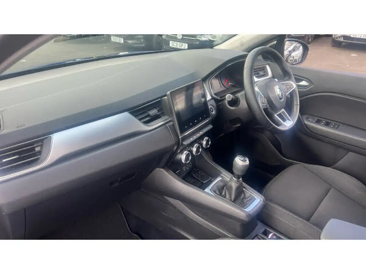 2021-renault-captur-10-tce-play-100bhp-big-8