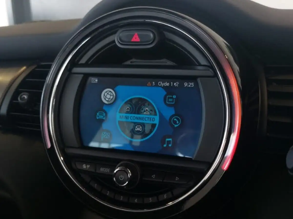 2020-mini-cooper-15-cooper-exclusive-hatchback-3d-big-7