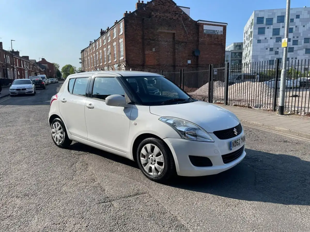 2012-suzuki-swift-12-sz2-5d-big-0