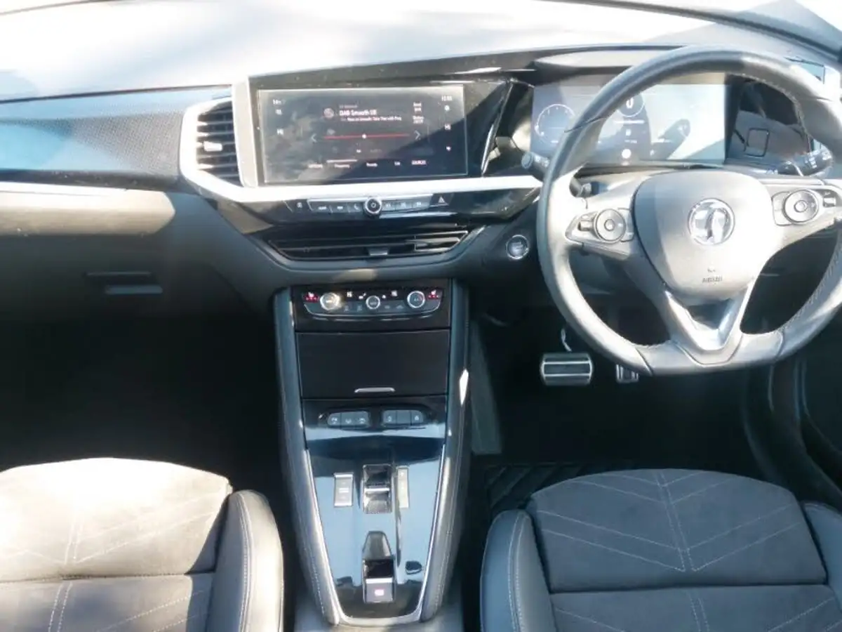 2023-vauxhall-grandland-12-ultimate-130ps-auto-big-6