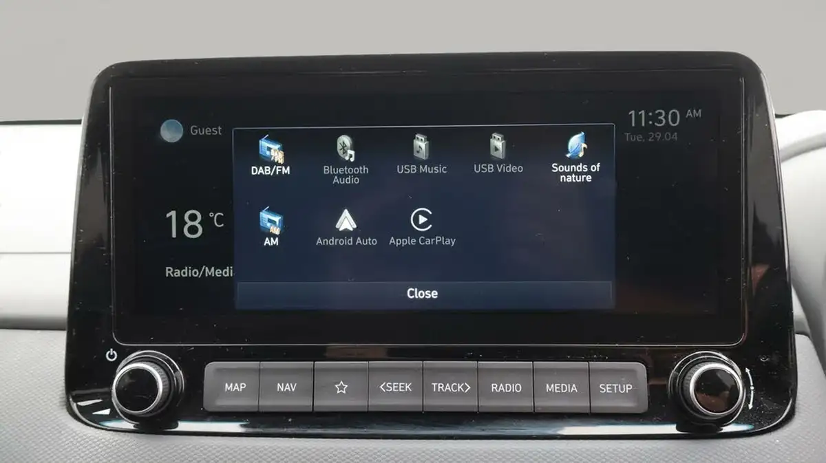 2022-hyundai-kona-16-gdi-premium-big-26