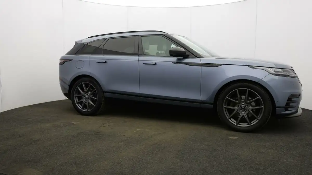 2022-land-rover-range-rover-velar-20-d200-r-dynamic-hse-big-49