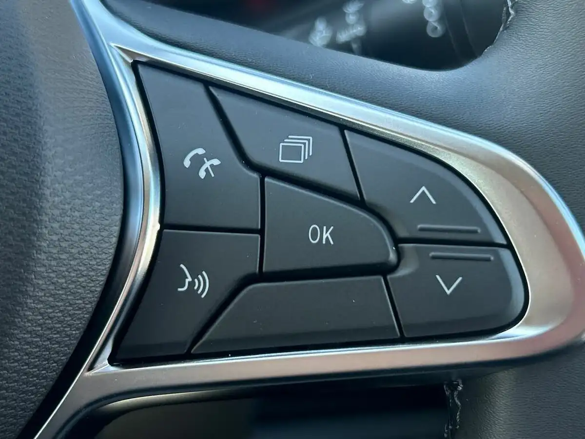 2025-renault-trafic-20dci-ll30-150-extra-sport-panel-big-19