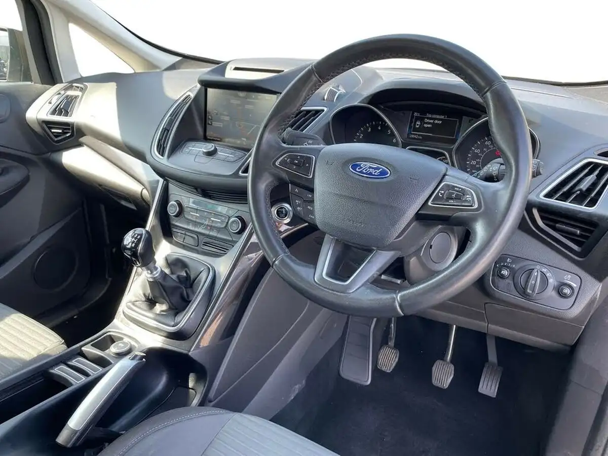 2016-ford-c-max-10-titanium-125ps-big-4