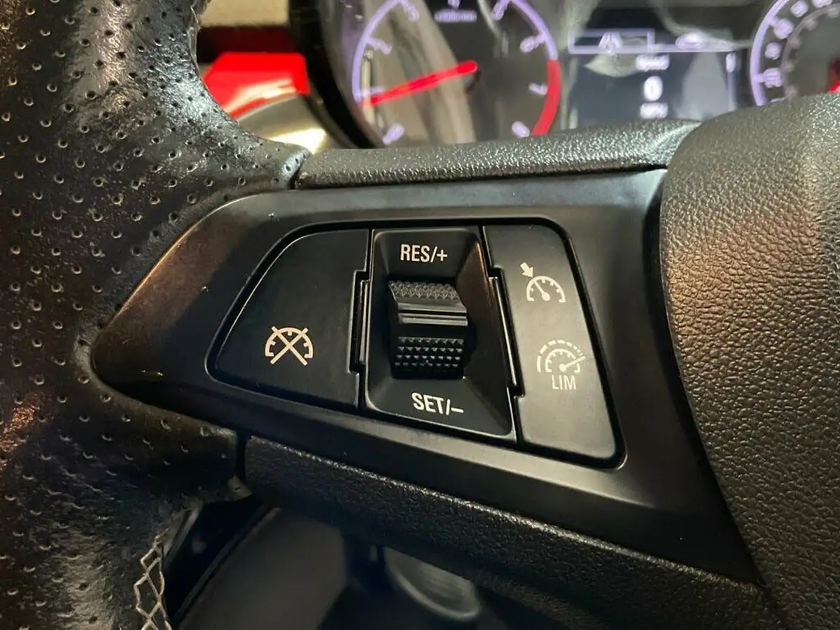 2019-vauxhall-corsa-14i-sri-vx-line-nav-black-90ps-5d-big-32