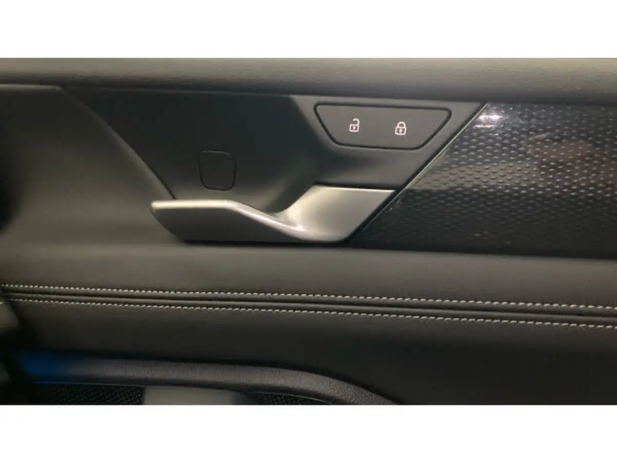 2025-volkswagen-tiguan-15-etsi-life-150ps-big-31