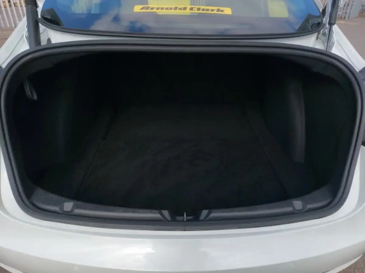 2021-tesla-model-3-e-long-range-4x4-big-7