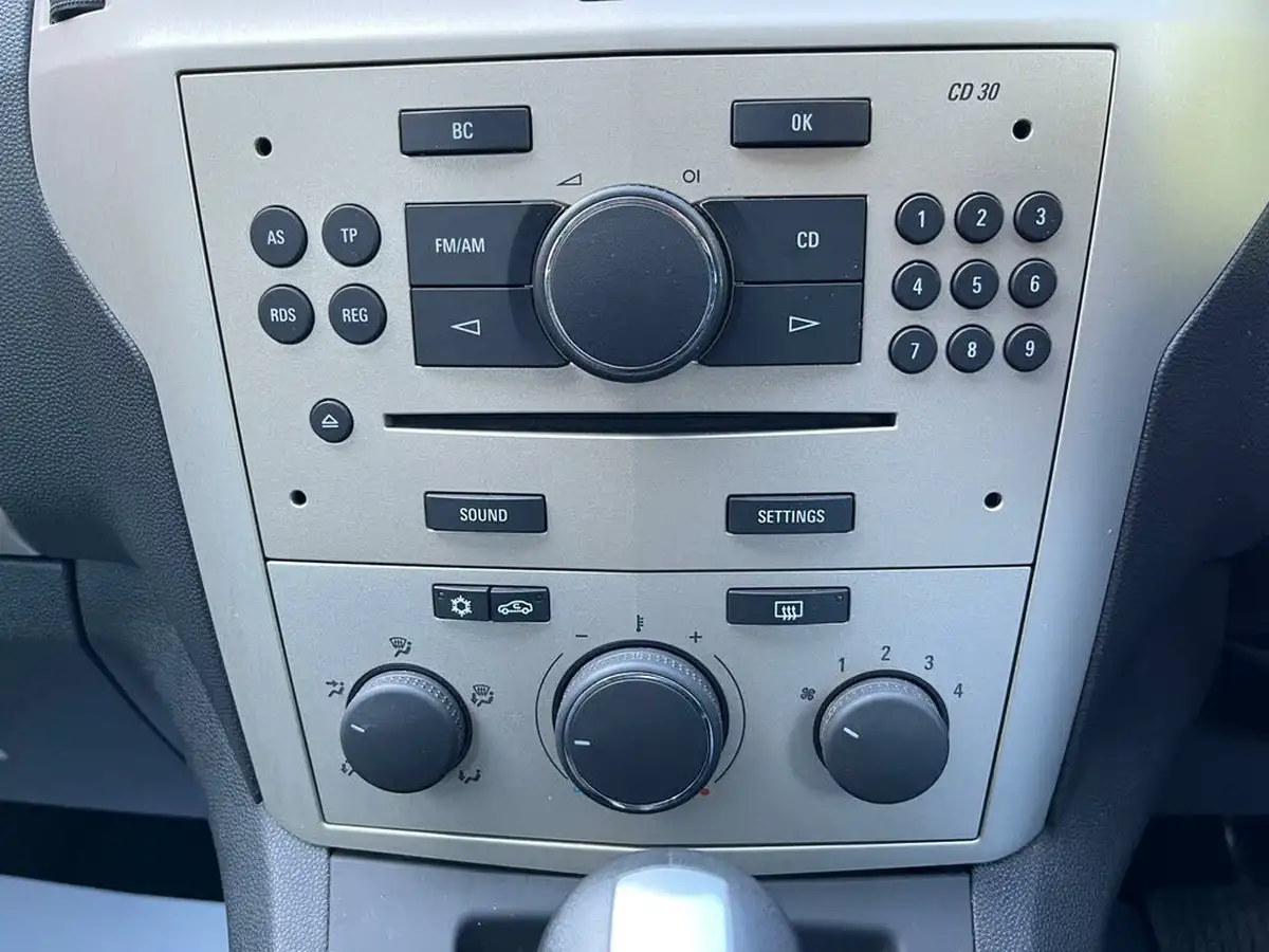 2008-vauxhall-zafira-22-exclusiv-direct-auto-big-14