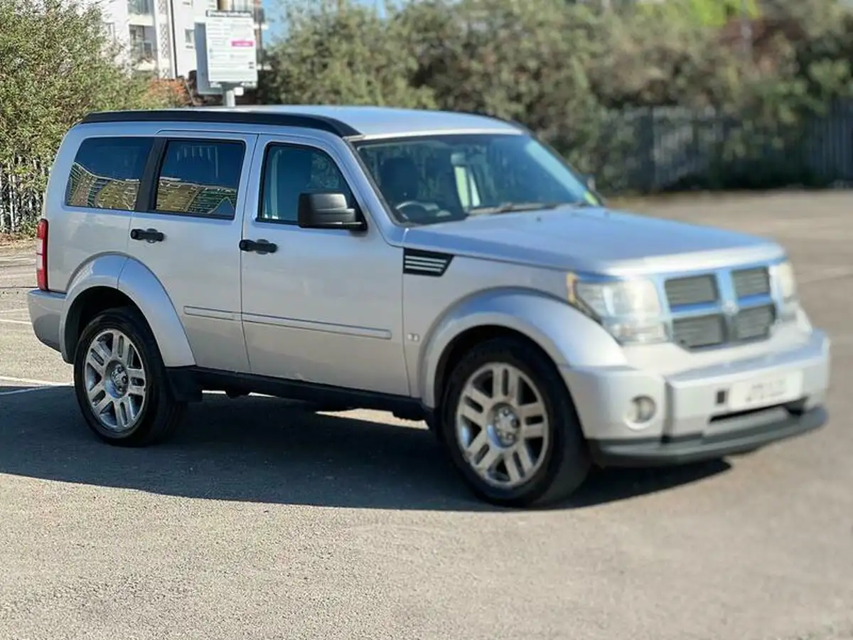 2009-dodge-nitro-28td-sxt-auto-big-4