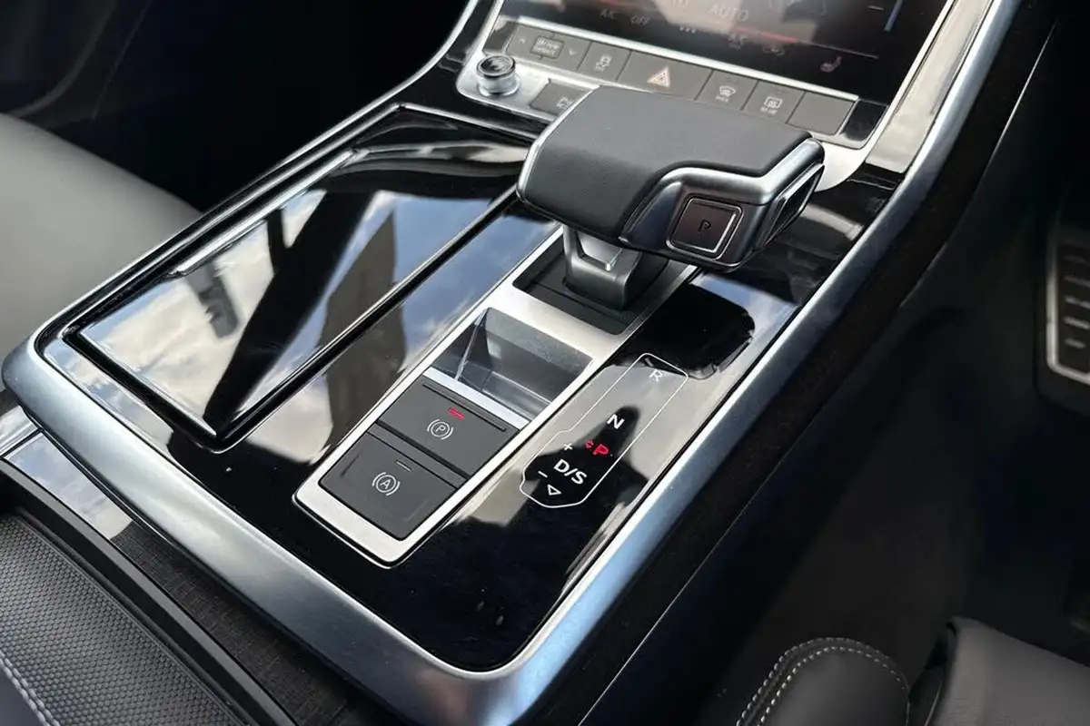 2025-audi-q7-30-50-tdi-black-edition-big-22