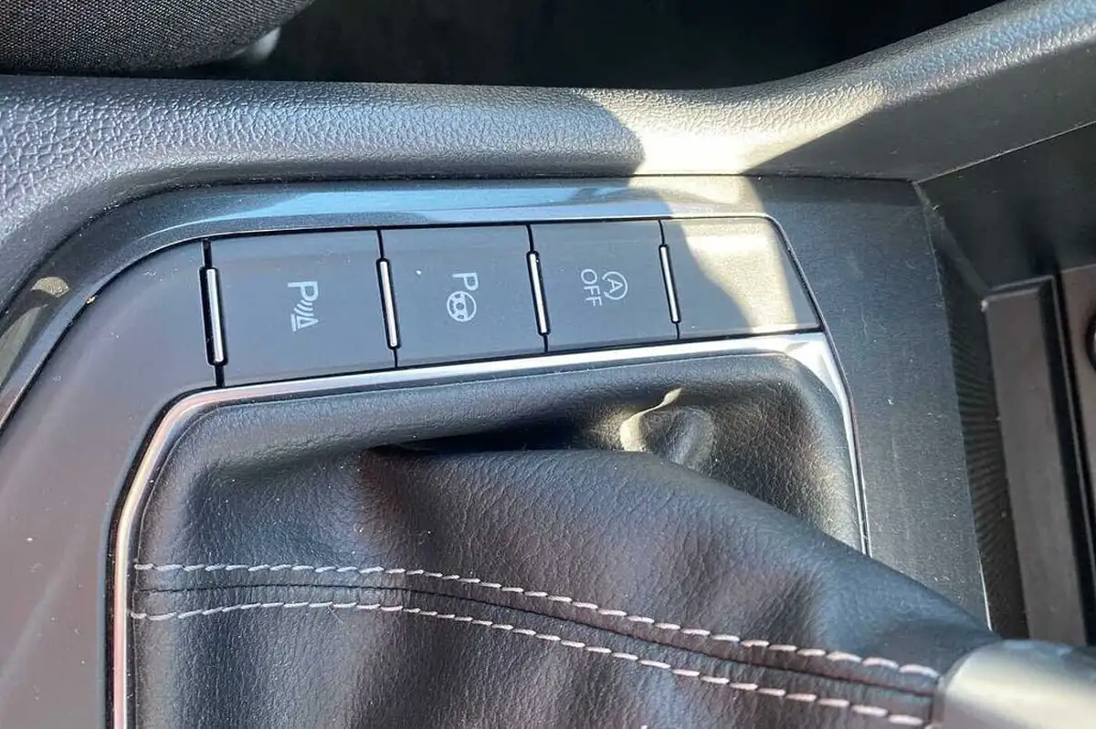 2023-volkswagen-tiguan-15-tsi-r-line-edition-big-24