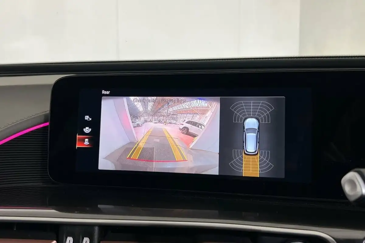 2022-mercedes-benz-eqc-e-eqc-400-amg-line-premium-big-25